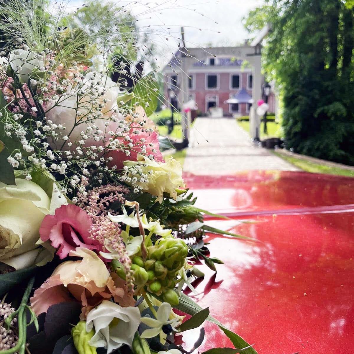 trouwauto oprit trouwlocatie Groningen